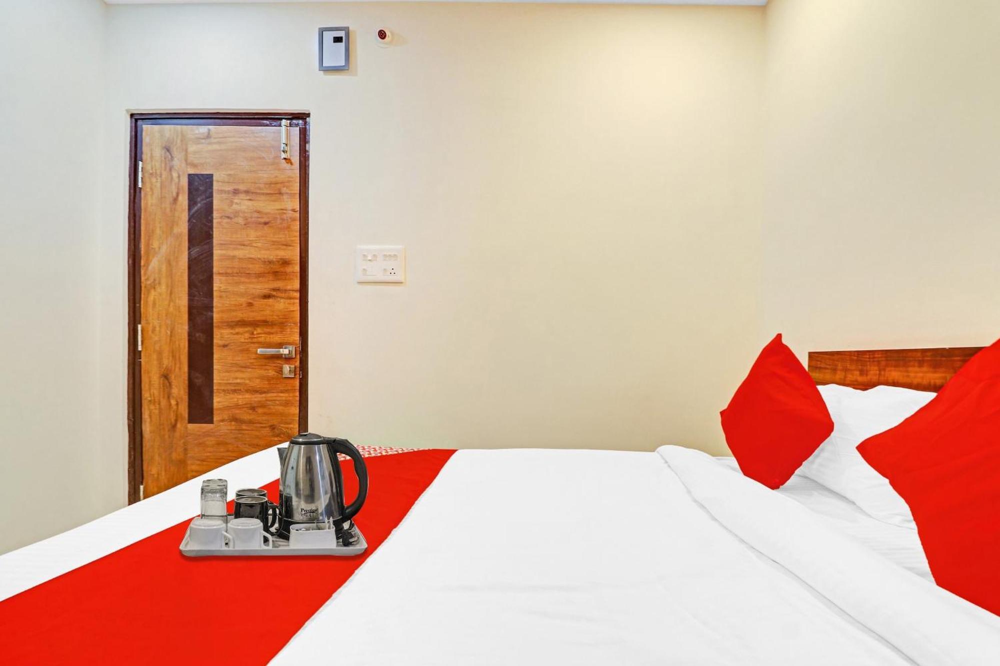 Hotel O Night Eye 하이데라바드 외부 사진